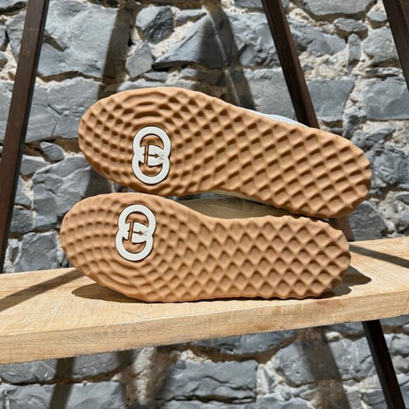 Gucci Ivory Leather MAC80 GG Embroidered Sneakers - Picture 8 of 13